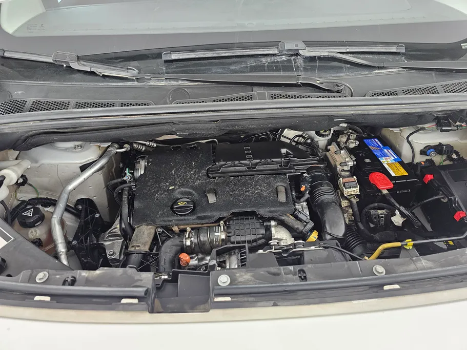 2022 Peugeot Partner Short van 