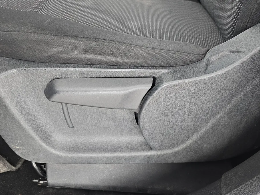 2022 Peugeot Partner Short van 