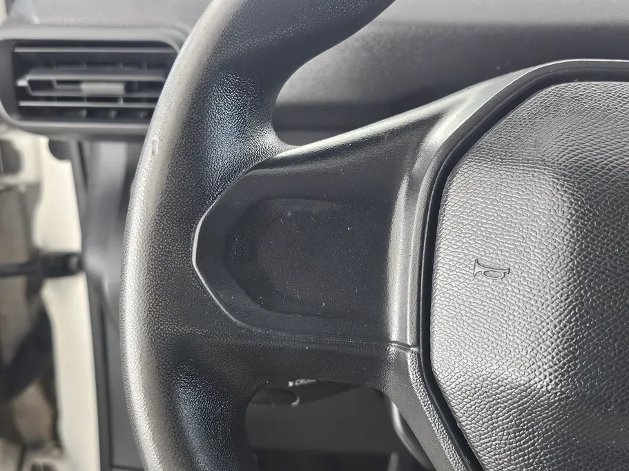 2022 Peugeot Partner Short van 