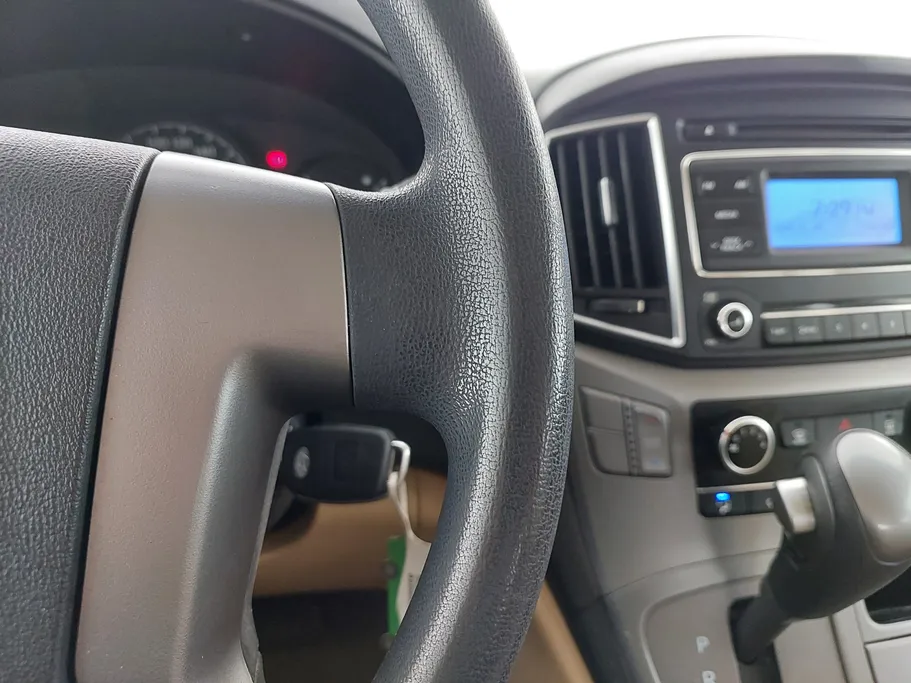 2019 Hyundai H1 passenger 
