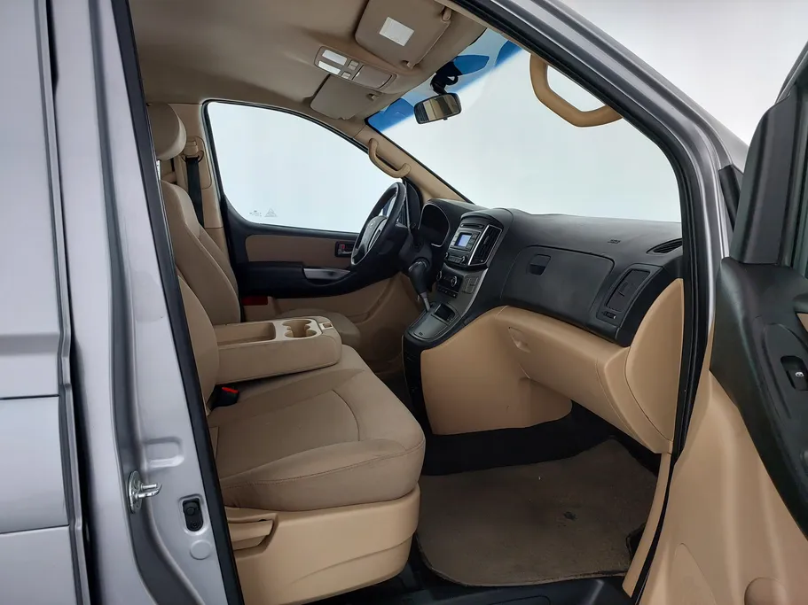 2019 Hyundai H1 passenger 