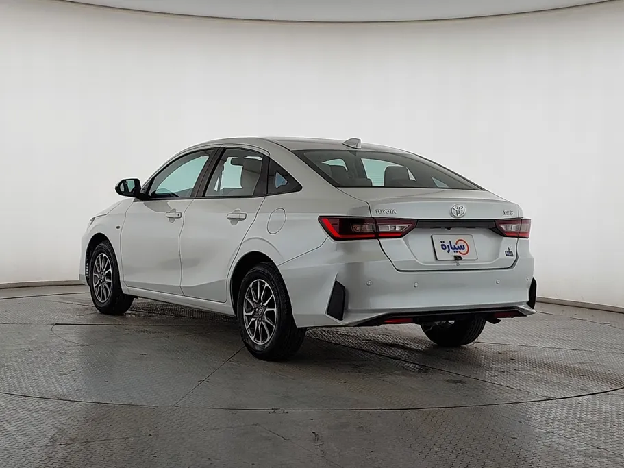 تويوتا يارس Y 2023 