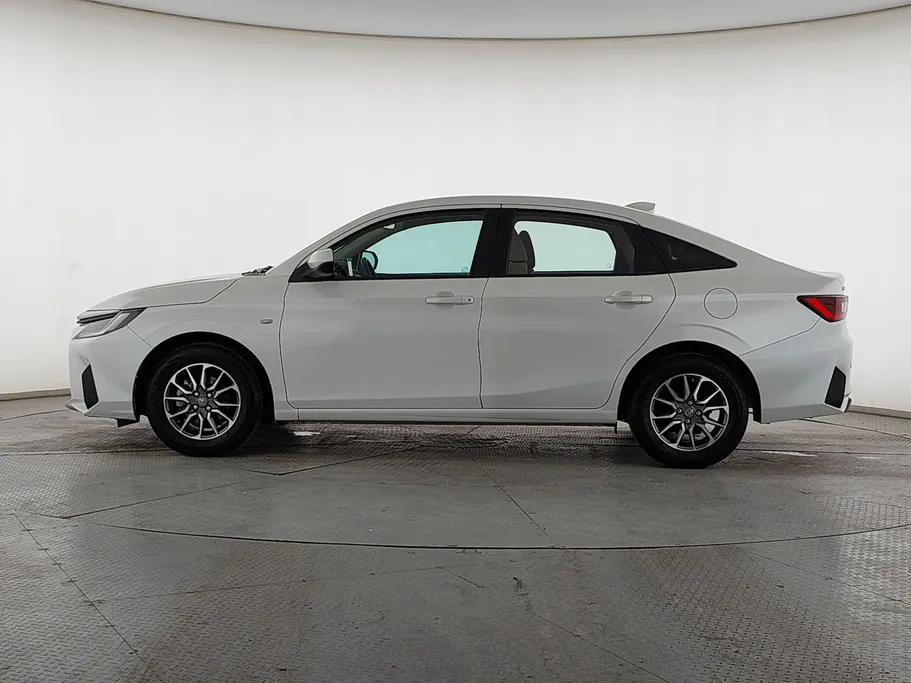 تويوتا يارس Y 2023 