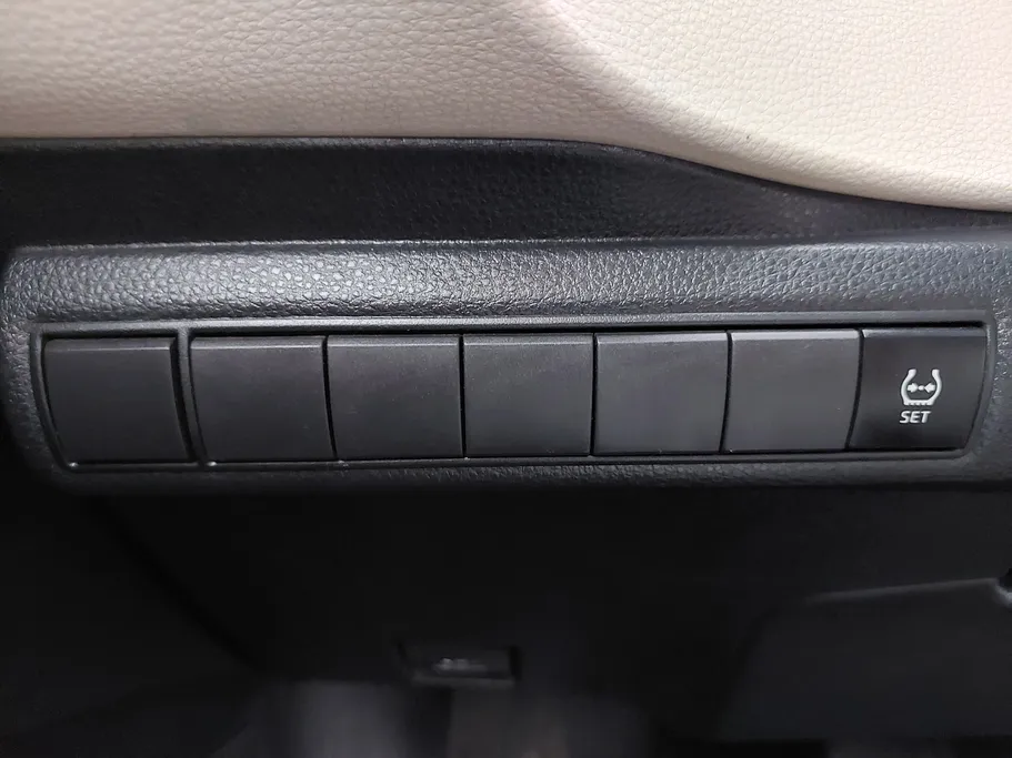 تويوتا كورولا XLI 2023 