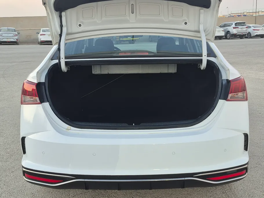 هيونداي اكسنت سمارت 2022 