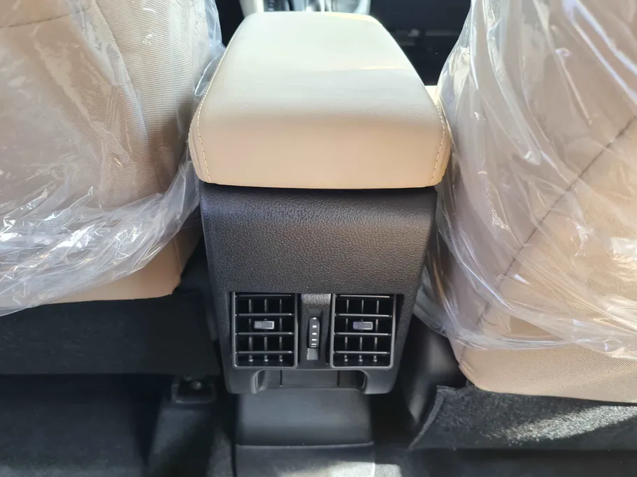 تويوتا يارس Y Plus 2026 