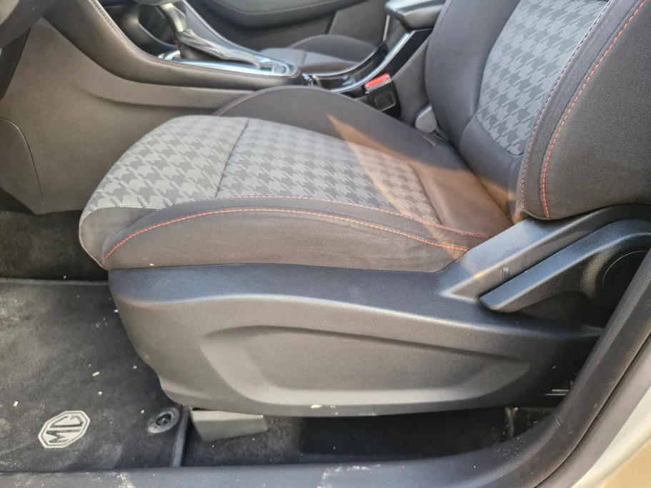 ام جي ZS STD 2023 