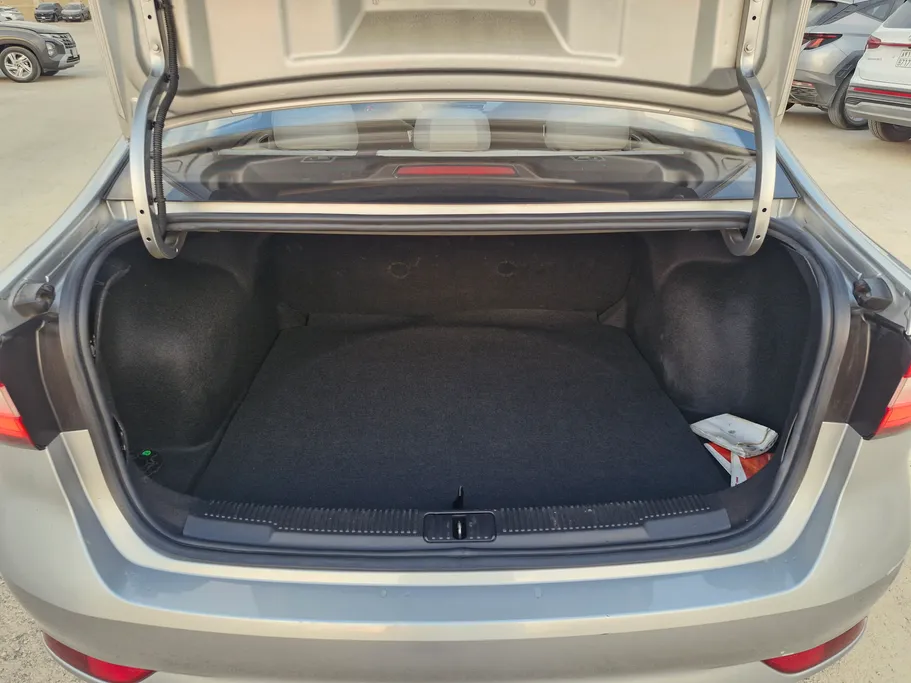 ام جي 5 STD 2022 