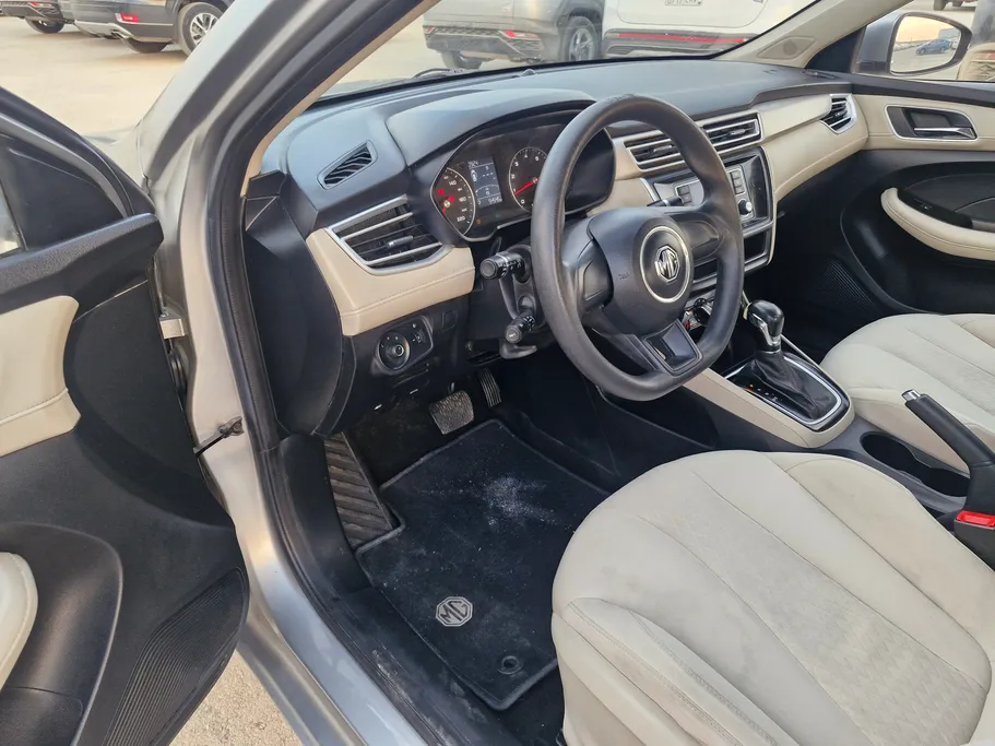 ام جي 5 STD 2022 