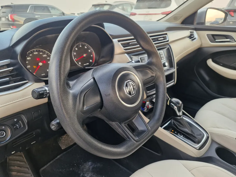 ام جي 5 STD 2022 