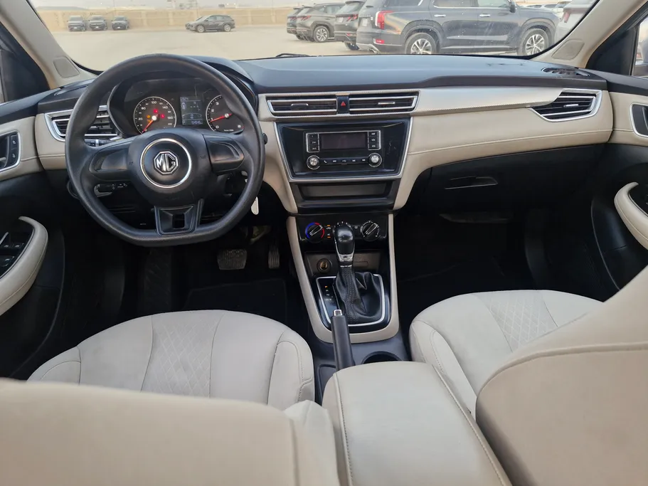 ام جي 5 STD 2022 