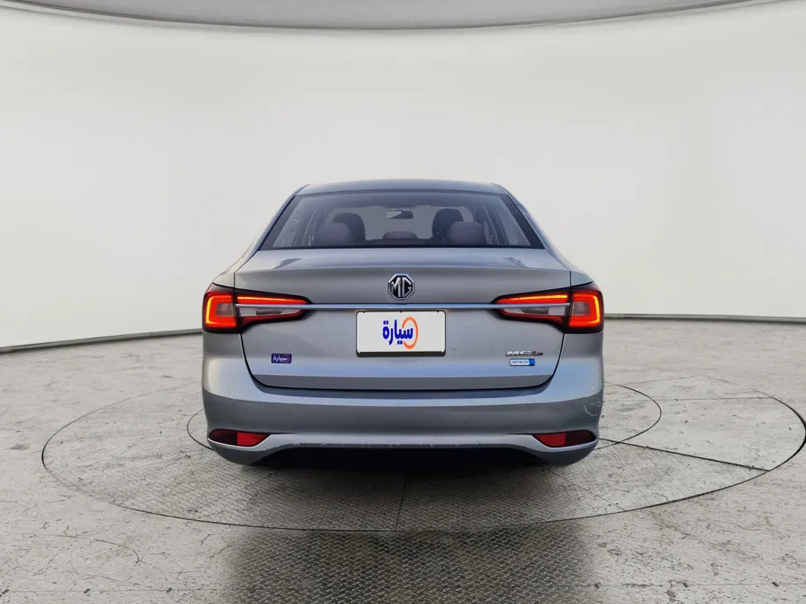 ام جي 5 STD 2022 