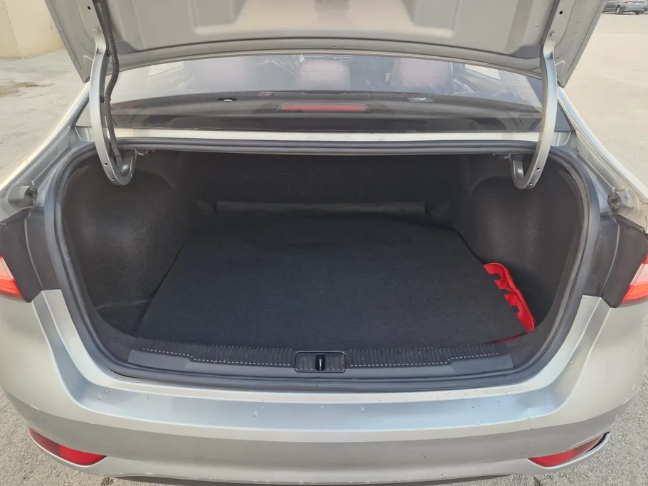 ام جي 5 STD 2022 