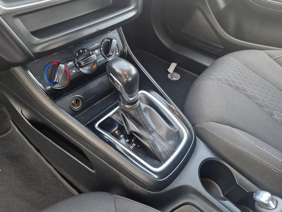 ام جي 5 STD 2022 