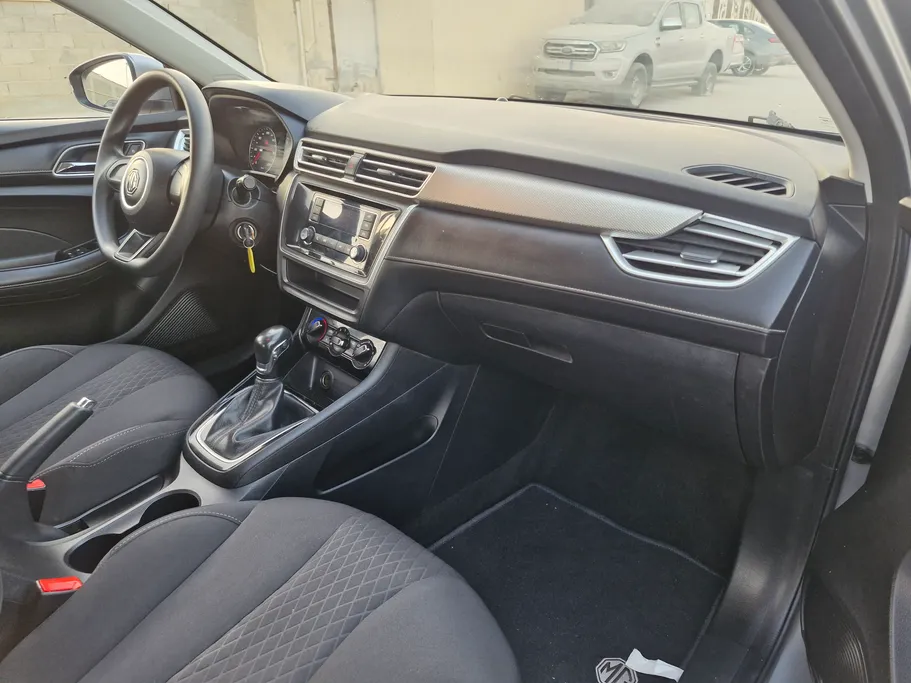 ام جي 5 STD 2022 