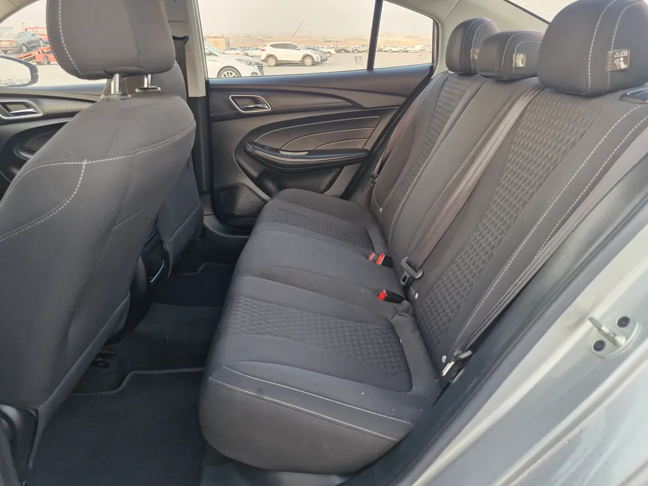 ام جي 5 STD 2022 