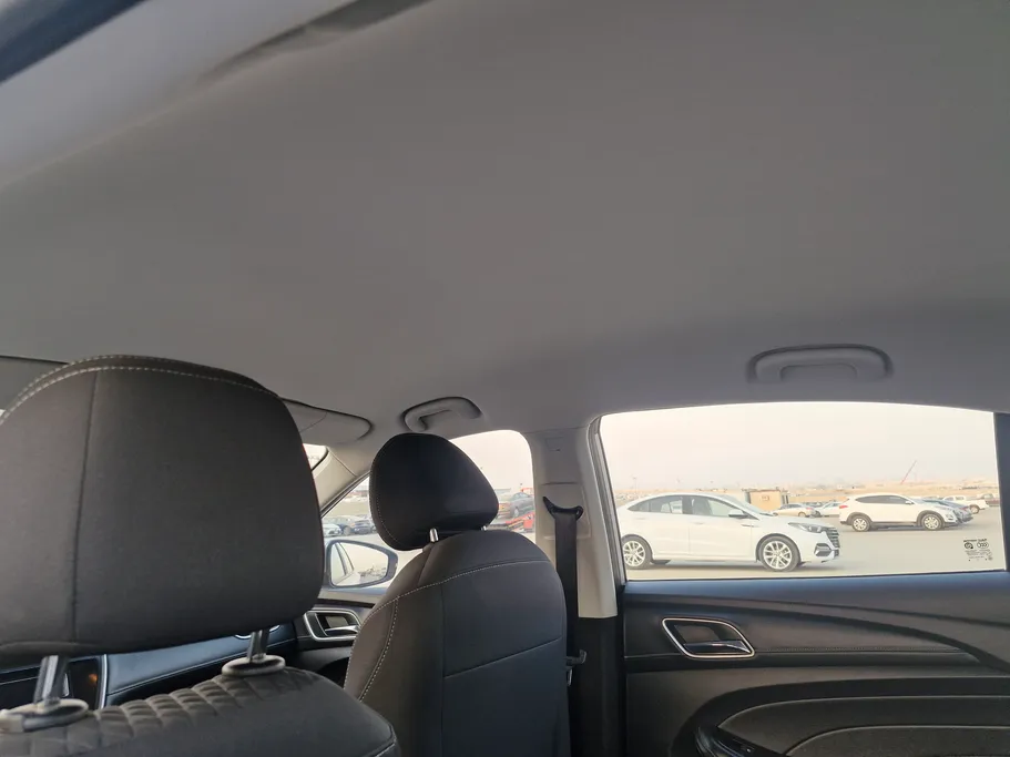 ام جي 5 STD 2022 