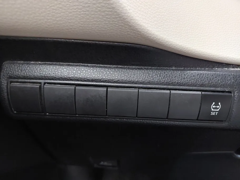 2024 Toyota Corolla XLI 