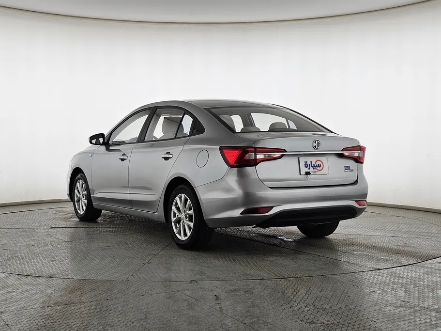 ام جي 5 STD 2022 