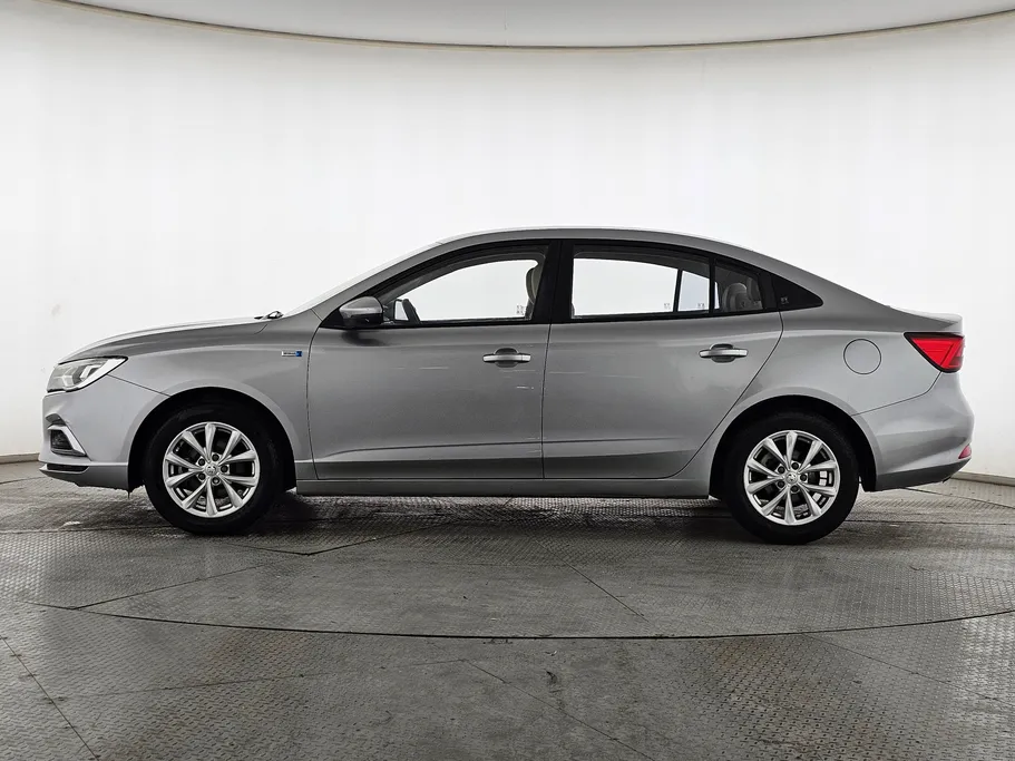 ام جي 5 STD 2022 