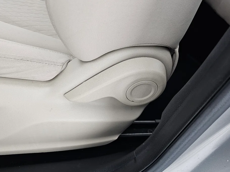 ام جي 5 STD 2022 