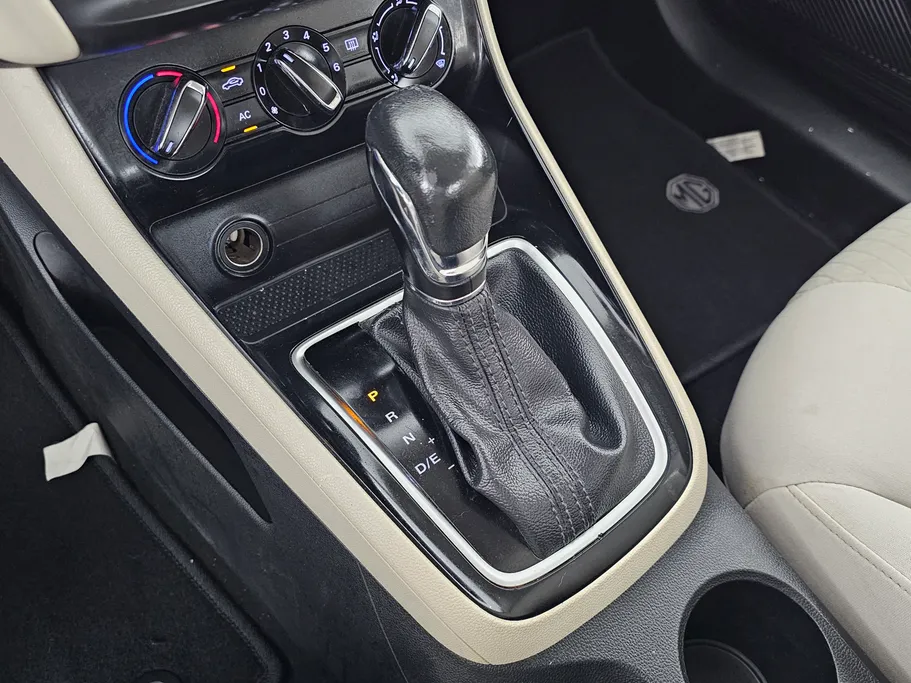 ام جي 5 STD 2022 