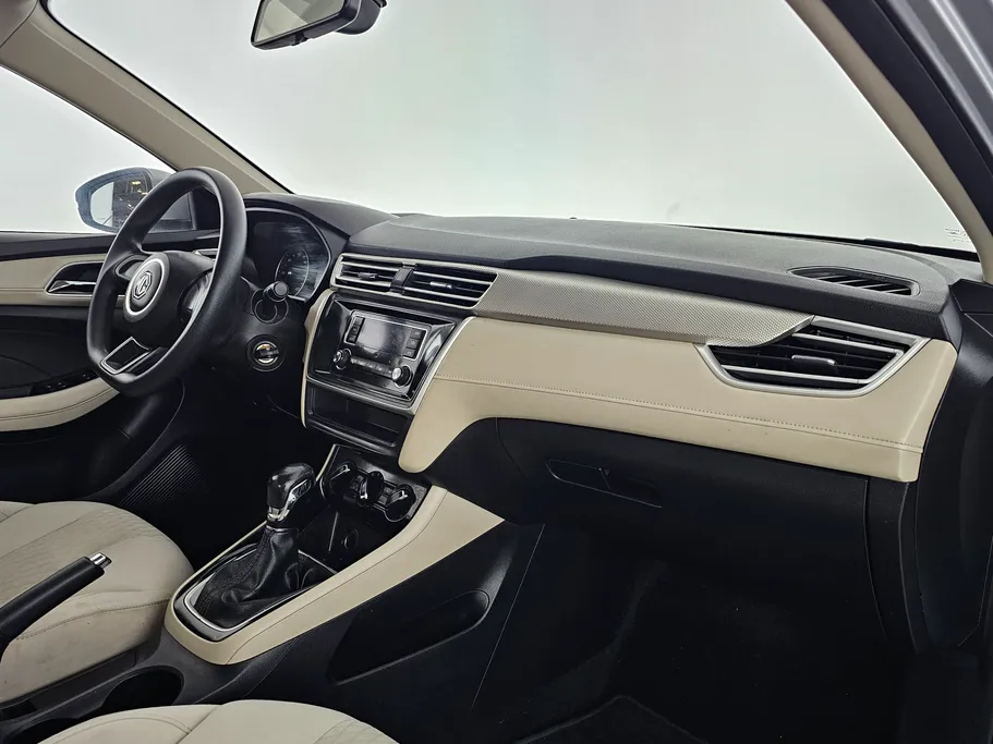 ام جي 5 STD 2022 