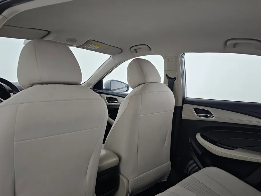 ام جي 5 STD 2022 