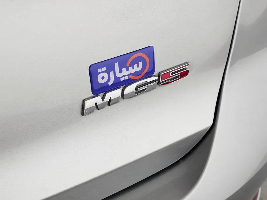 ام جي 5 STD 2022 