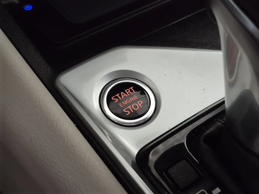 2022 Nissan Altima SV 