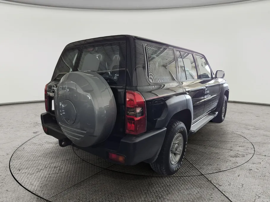 2022 Nissan Patrol GL 