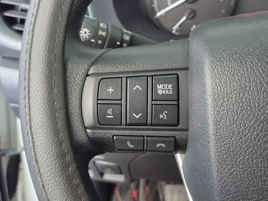 تويوتا هايلكس GL2 2025 