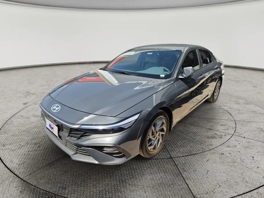 2025 Hyundai Elantra Smart 