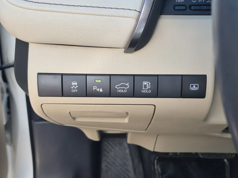 2022 Toyota Camry  GLE 