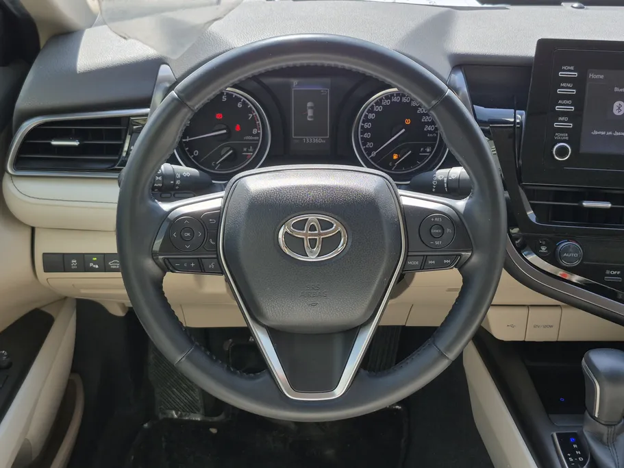 2022 Toyota Camry  GLE 