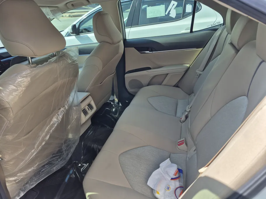 2022 Toyota Camry  GLE 