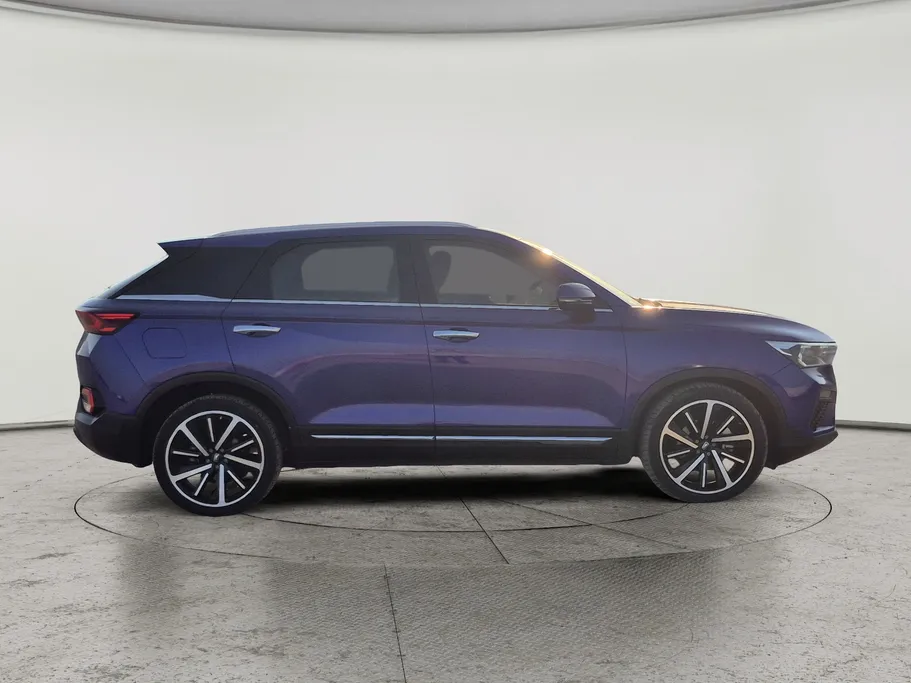 2023 FAW Bestune T77  