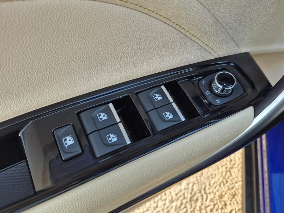 2023 FAW Bestune T77  