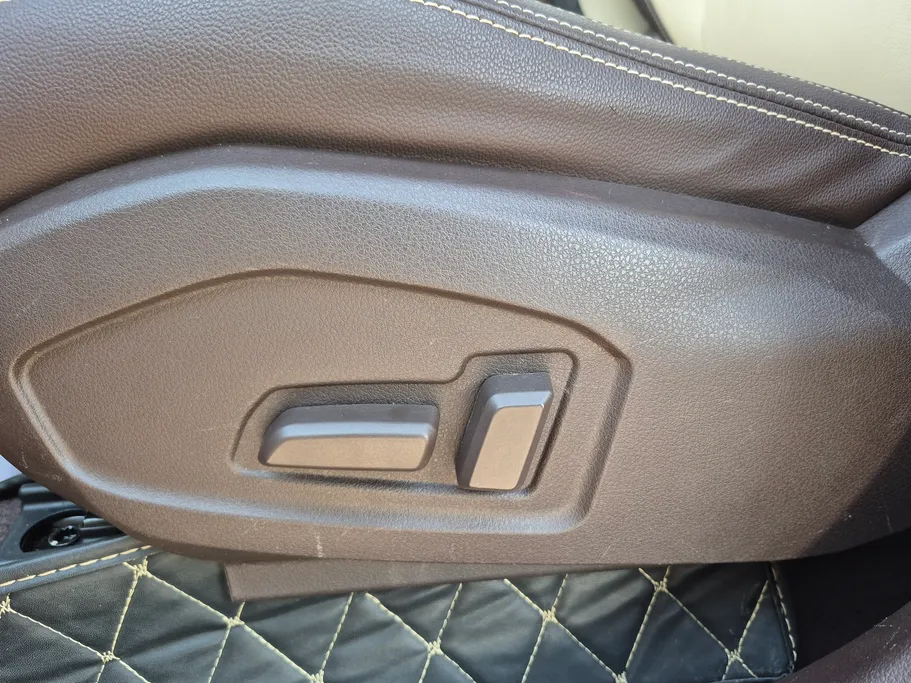 2023 FAW Bestune T77  