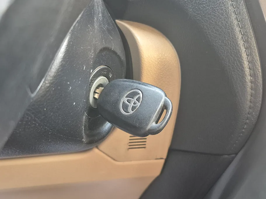 2022 Toyota Yaris  Y 