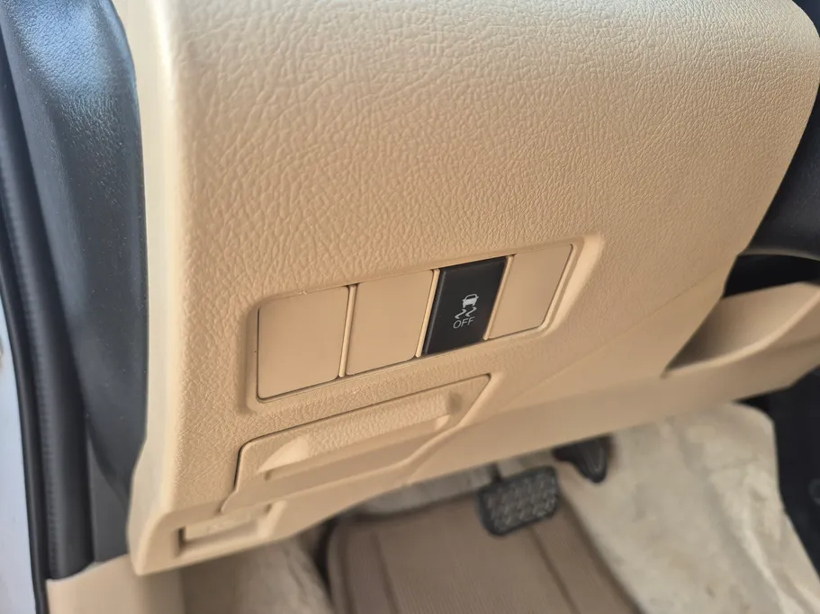 2022 Toyota Yaris  Y 