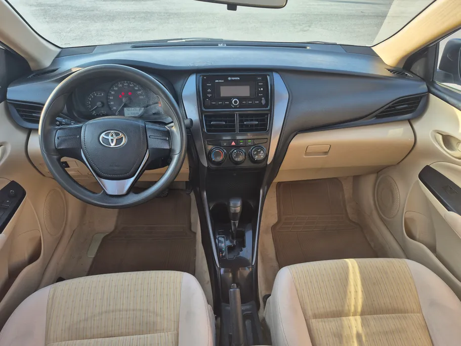 2022 Toyota Yaris  Y 