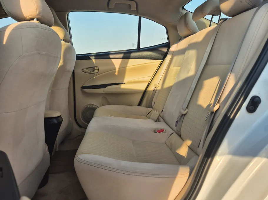 2022 Toyota Yaris  Y 