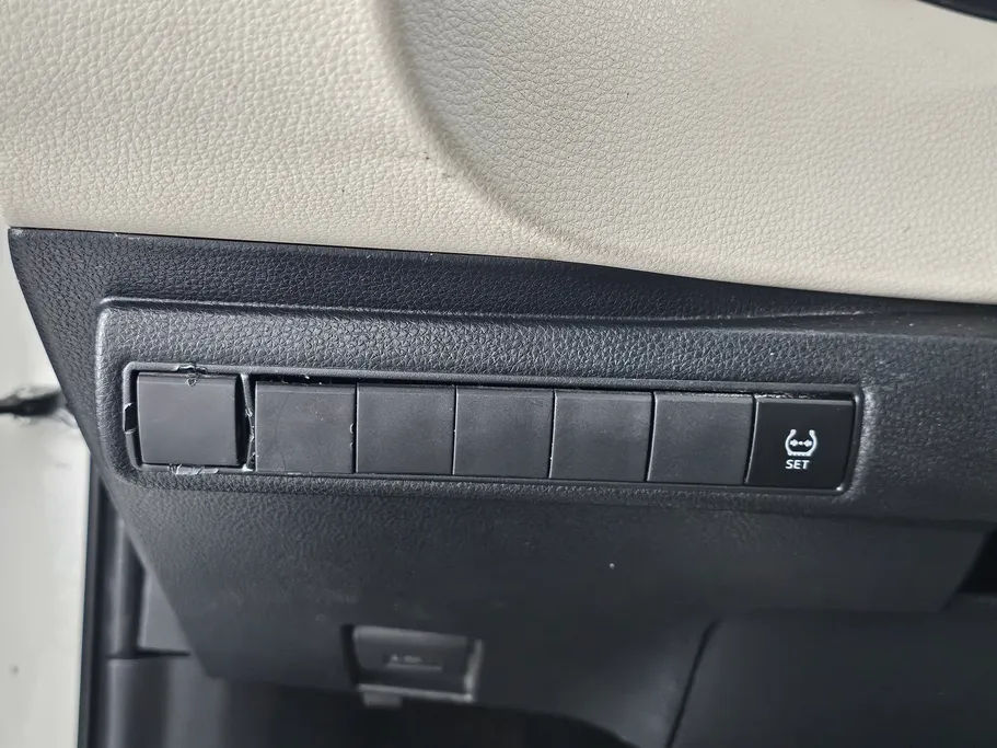 تويوتا كورولا XLI 2021 