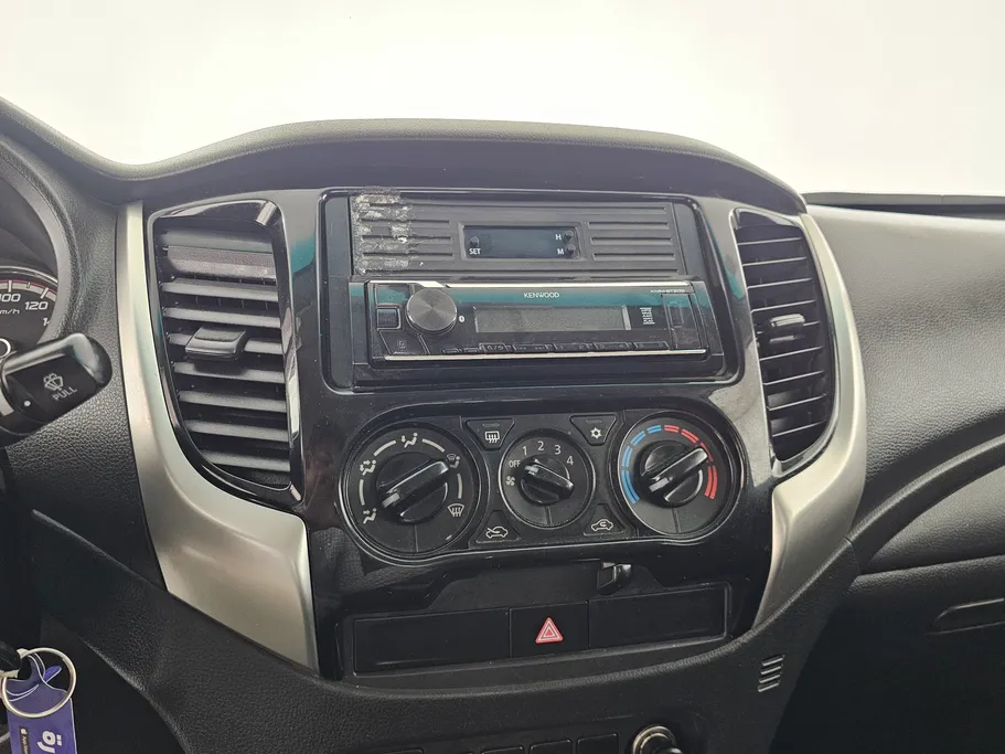 ميتسوبيشي L200 DC 4x4 2022 