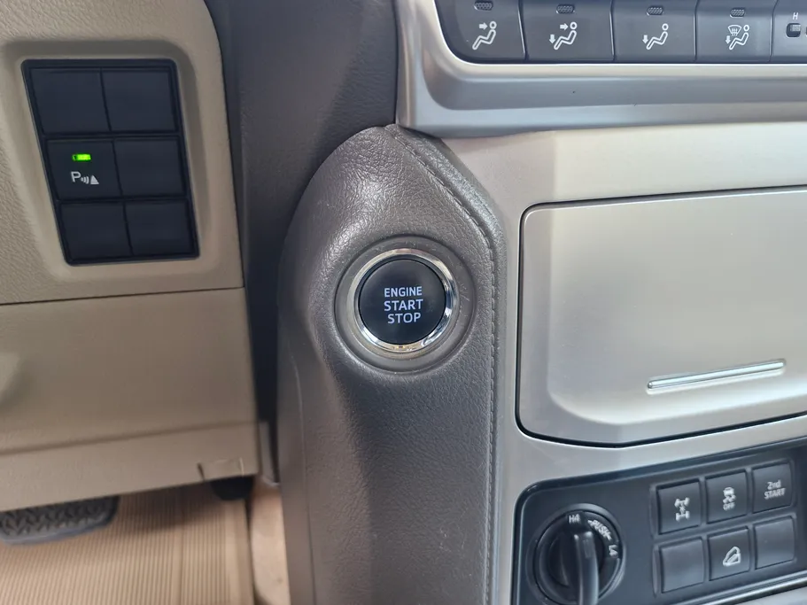 تويوتا برادو TXL 2022 