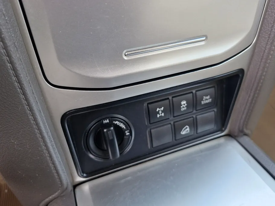 تويوتا برادو TXL 2022 