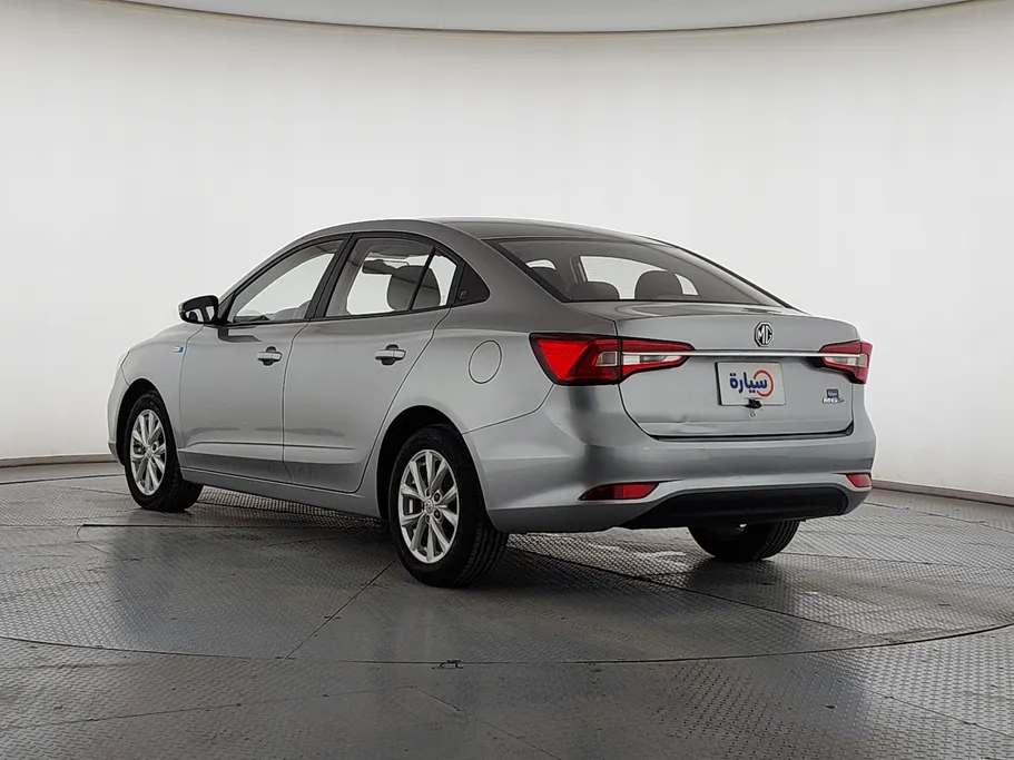 ام جي 5 STD 2022 