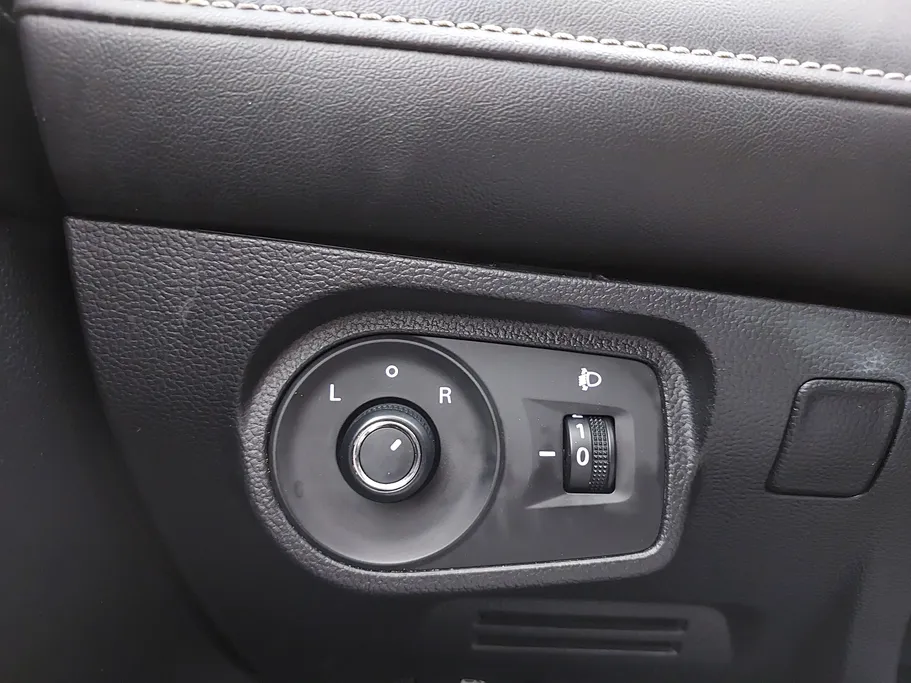 ام جي 5 STD 2022 