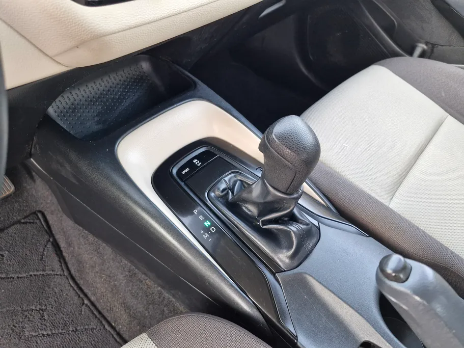 تويوتا كورولا XLI 2022 